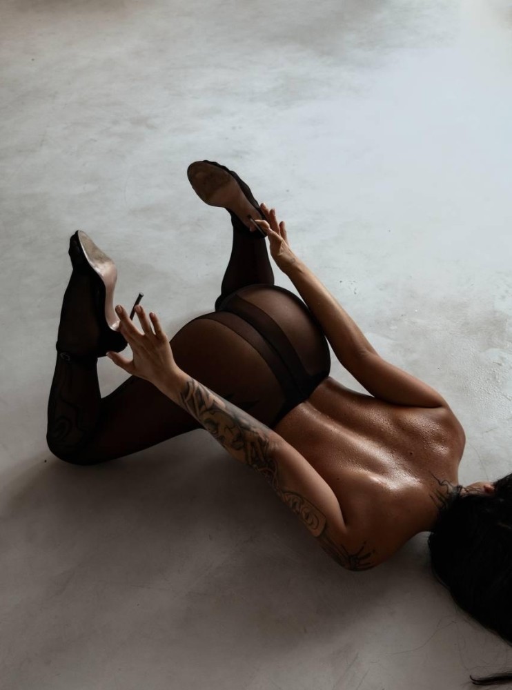 Индивидуалка Карина фото № 2 в городе Зерноград