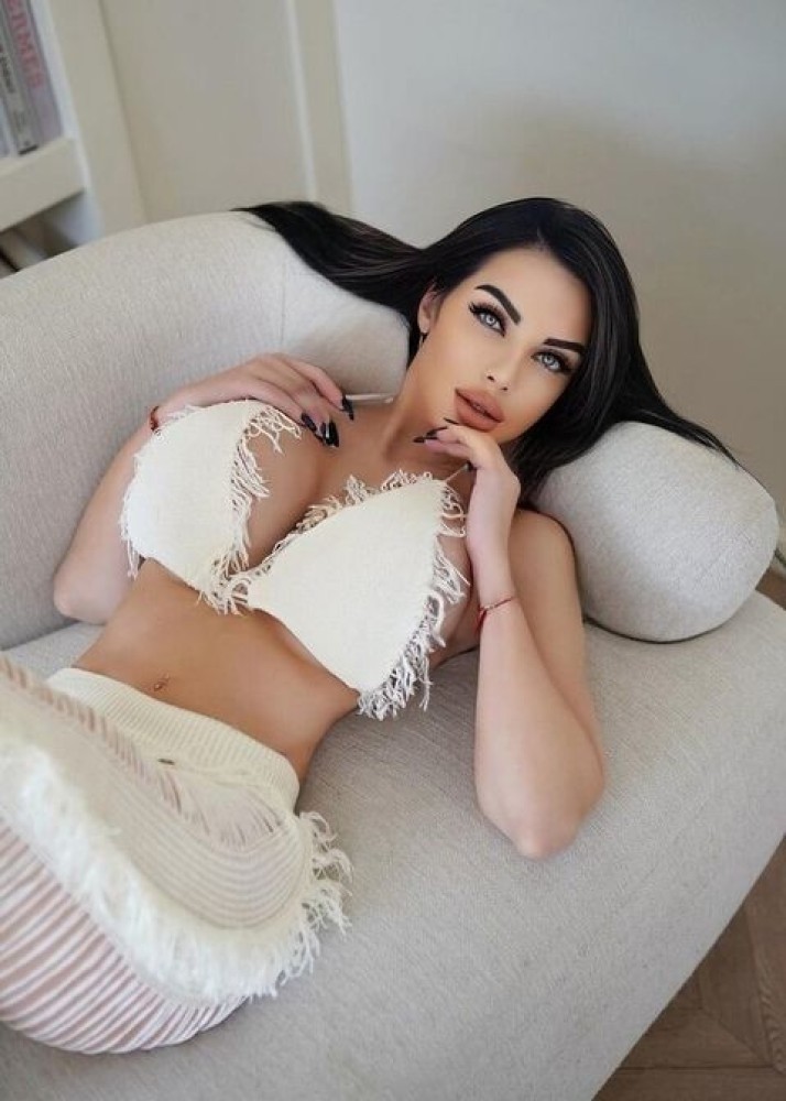 Индивидуалка Карина фото № 2 в городе Зерноград